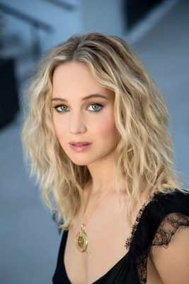 Jennifer Lawrence Poster 3654111