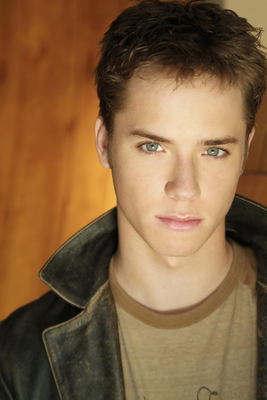Jeremy Sumpter Poster 3266126