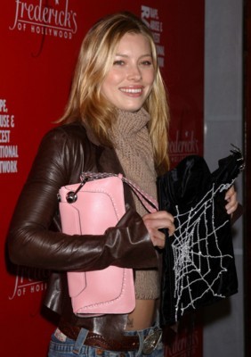 Jessica Biel Poster 1350642