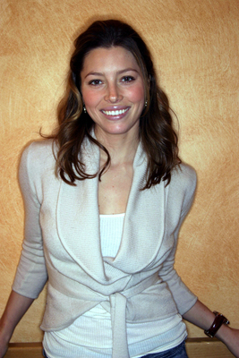 Jessica Biel Poster 2053687