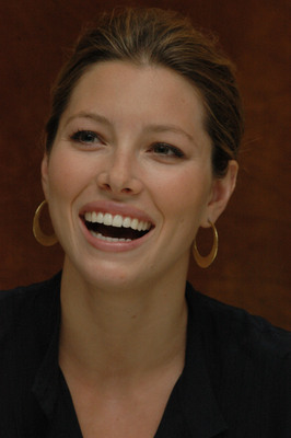 Jessica Biel Poster 2295459
