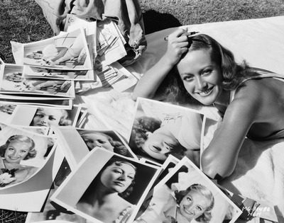Joan Crawford Poster 2673296