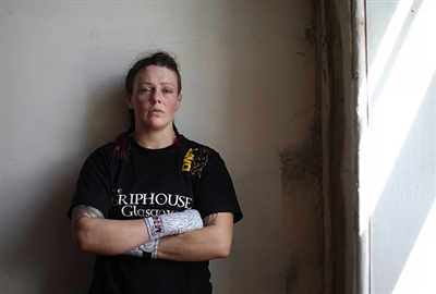 Joanne Calderwood Poster 3519541