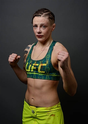 Joanne Calderwood Poster 3519561