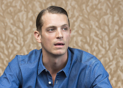 Joel Kinnaman Poster 2365106