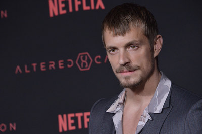Joel Kinnaman Poster 2987626