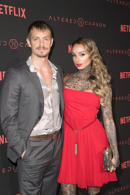 Joel Kinnaman Poster 2987634