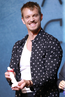 Joel Kinnaman Poster 2987643