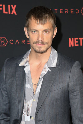 Joel Kinnaman Poster 2987644