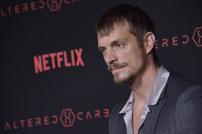 Joel Kinnaman Poster 2987659