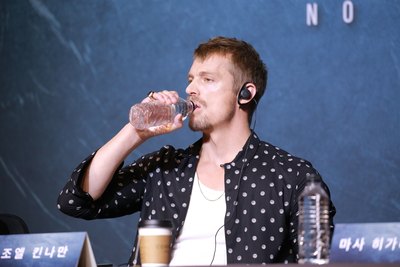 Joel Kinnaman Poster 2987661