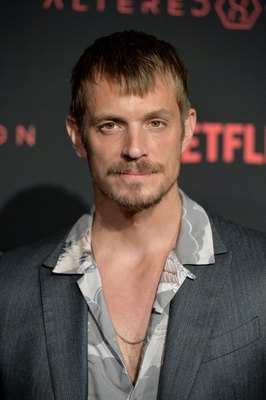 Joel Kinnaman Poster 2987678