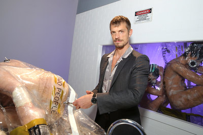 Joel Kinnaman Poster 2987682