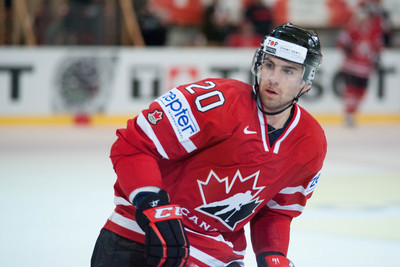 John Tavares Poster 2372196