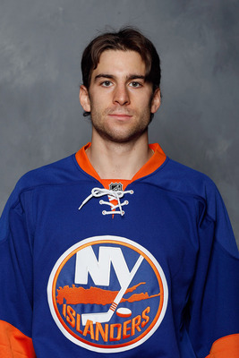 John Tavares Poster 2372213