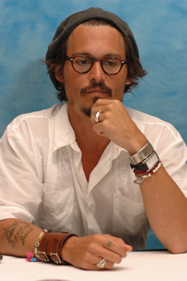 Johnny Depp Poster 2216551