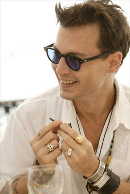 Johnny Depp Poster 2216553