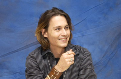 Johnny Depp Poster 2249320