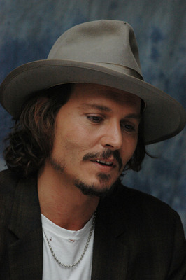 Johnny Depp Poster 2279182