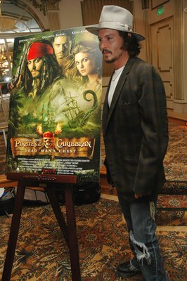 Johnny Depp Poster 2279200