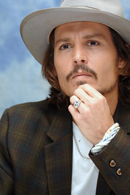 Johnny Depp Poster 2291632