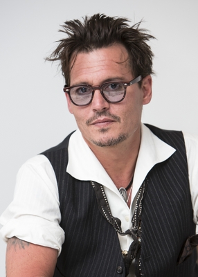 Johnny Depp Poster 2331288