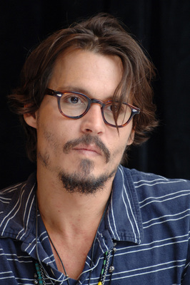 Johnny Depp Poster 2400762