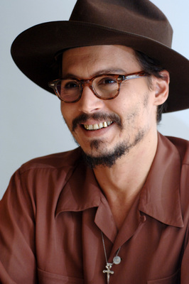 Johnny Depp Poster 2400776