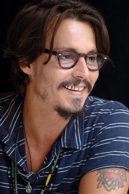 Johnny Depp Poster 2400799