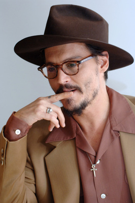 Johnny Depp Poster 2400805