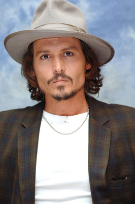 Johnny Depp Poster 2403910