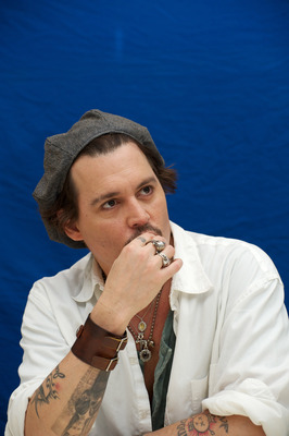 Johnny Depp Poster 2433025