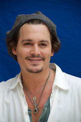 Johnny Depp Poster 2433027