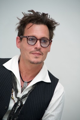 Johnny Depp Poster 2433029