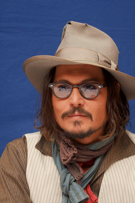Johnny Depp Poster 2447302