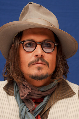 Johnny Depp Poster 2447309