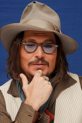 Johnny Depp Poster 2447315