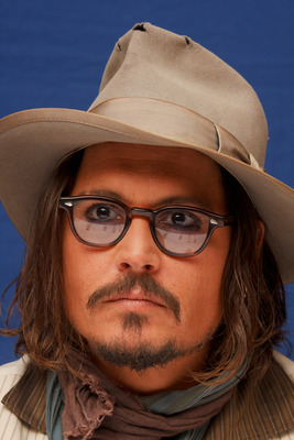 Johnny Depp Poster 2447317