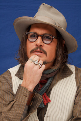 Johnny Depp Poster 2447324