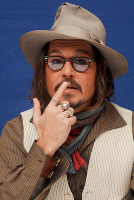 Johnny Depp Poster 2447325