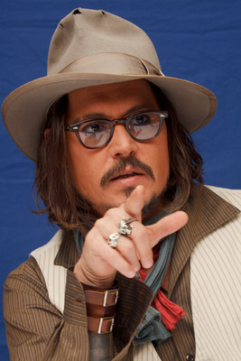 Johnny Depp Poster 2447359