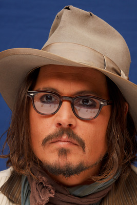 Johnny Depp Poster 2447385