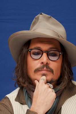 Johnny Depp Poster 2447388