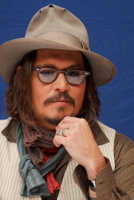 Johnny Depp Poster 2447389