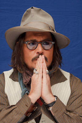Johnny Depp Poster 2447411