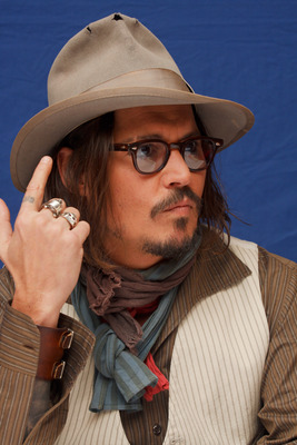 Johnny Depp Poster 2447423