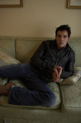 Jonathan Rhys Meyers Poster 1430559