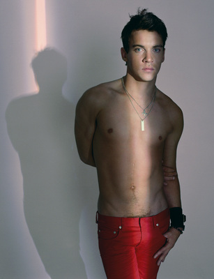 Jonathan Rhys Meyers Poster 2211631
