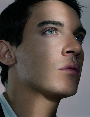 Jonathan Rhys Meyers Poster 2211649