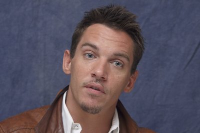 Jonathan Rhys Meyers Poster 2259974